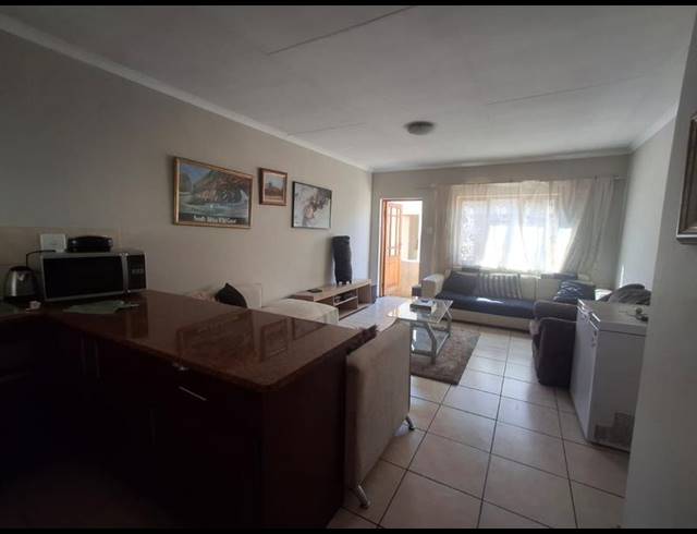 2 BEDROOM APARTMENT FOR SALE IN HESTEAPARK